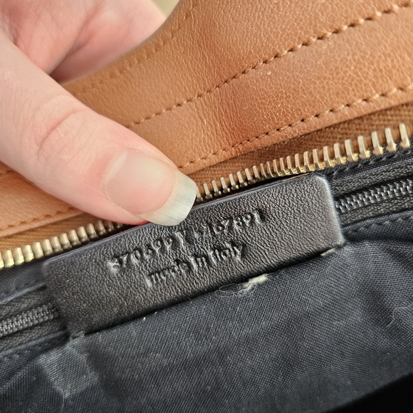 SOLD⚠️ Authentic Yves Saint Laurent Cabas chyc - Picture 10 of 17